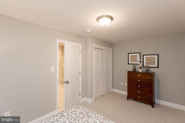 951 JEFFERSON ST NE, Washington, DC 20011