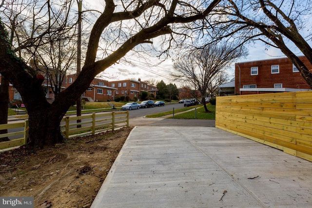 951 JEFFERSON ST NE, Washington, DC 20011