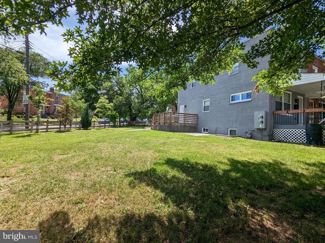 951 JEFFERSON ST NE, Washington, DC 20011