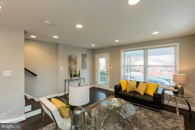 951 JEFFERSON ST NE, Washington, DC 20011
