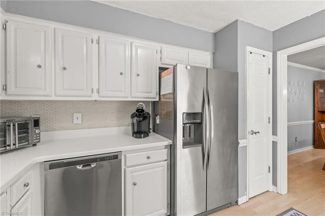 1800 Rivertrace Point, High Point, NC 27265