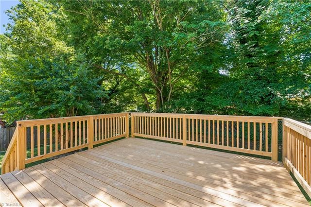 1800 Rivertrace Point, High Point, NC 27265