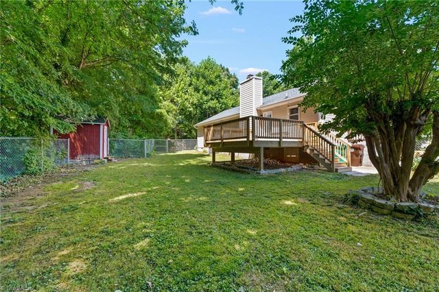 1800 Rivertrace Point, High Point, NC 27265