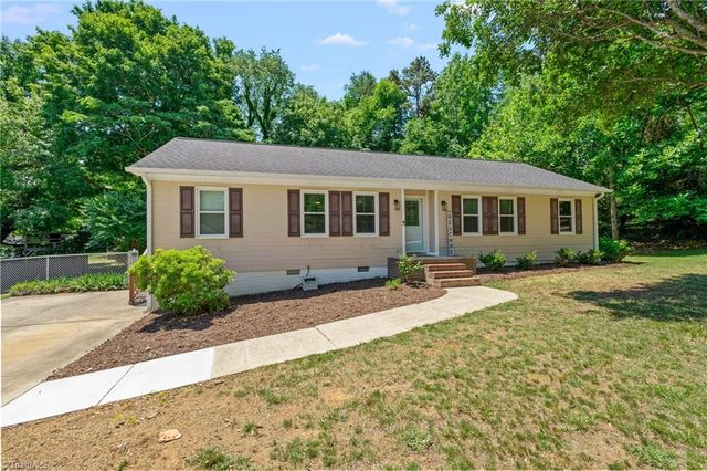 1800 Rivertrace Point, High Point, NC 27265
