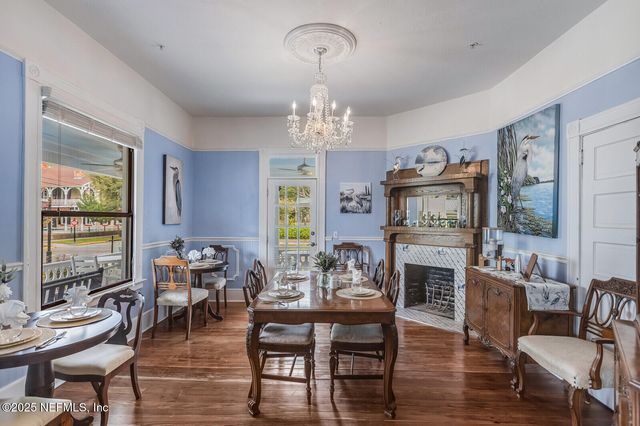 102 S 7TH Street, Fernandina Beach, FL 32034