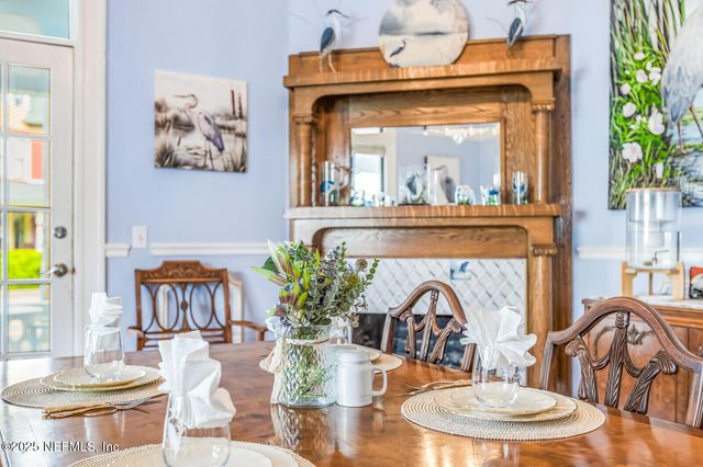 102 S 7TH Street, Fernandina Beach, FL 32034