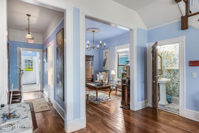 102 S 7TH Street, Fernandina Beach, FL 32034