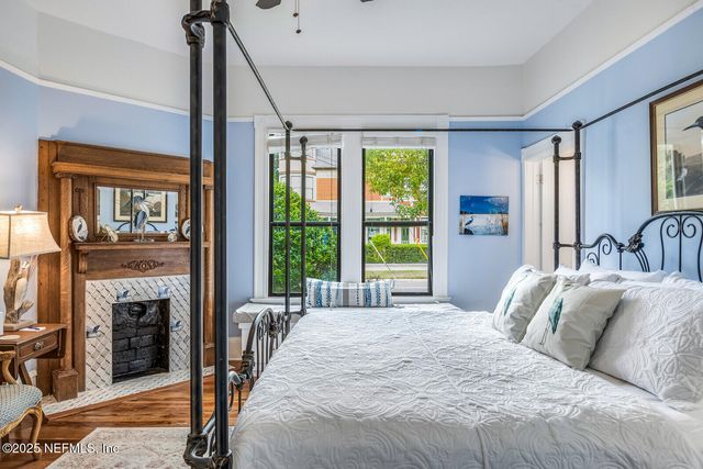 102 S 7TH Street, Fernandina Beach, FL 32034