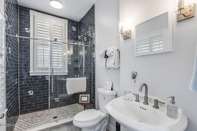 102 S 7TH Street, Fernandina Beach, FL 32034