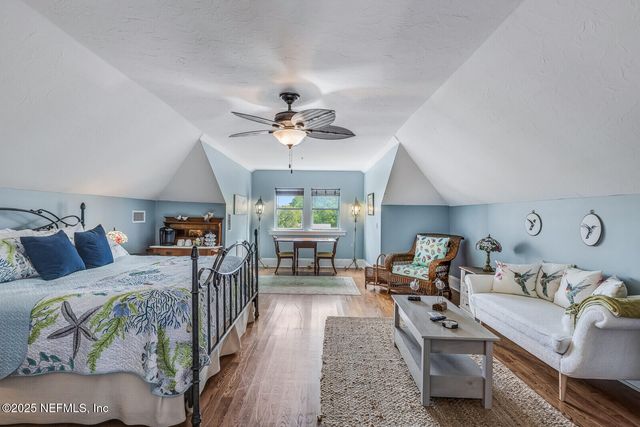 102 S 7TH Street, Fernandina Beach, FL 32034