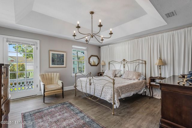 102 S 7TH Street, Fernandina Beach, FL 32034