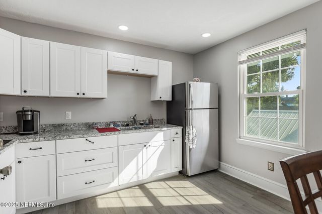 102 S 7TH Street, Fernandina Beach, FL 32034