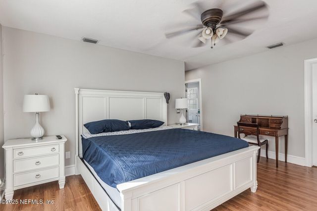 102 S 7TH Street, Fernandina Beach, FL 32034