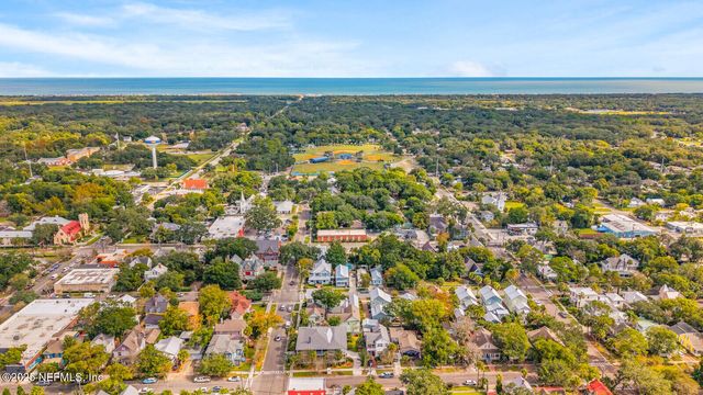 102 S 7TH Street, Fernandina Beach, FL 32034