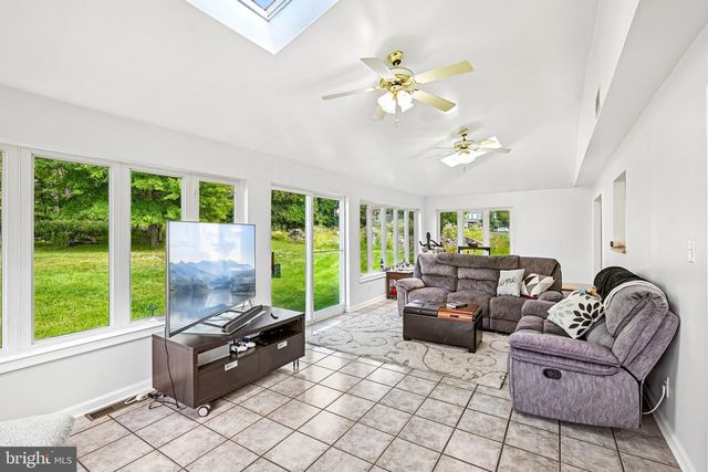 3006 APPLEDALE RD, Norristown, PA 19403
