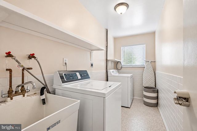 3006 APPLEDALE RD, Norristown, PA 19403