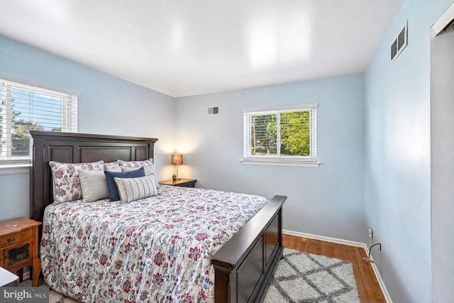 3006 APPLEDALE RD, Norristown, PA 19403