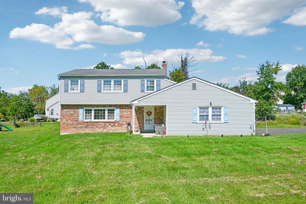 3006 APPLEDALE RD, Norristown, PA 19403 — exterior