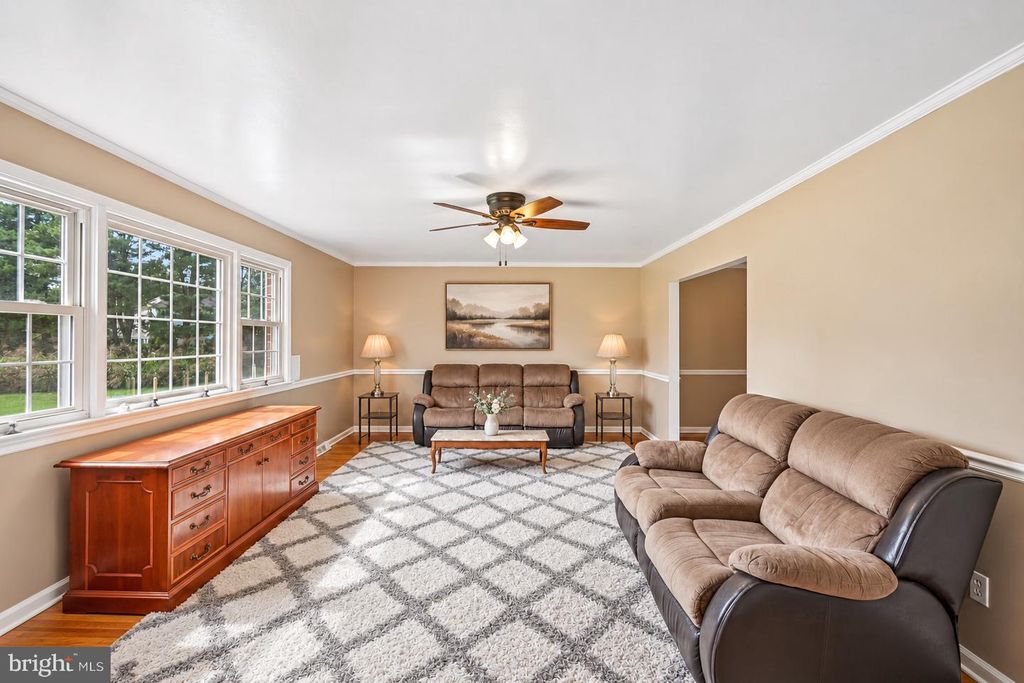 3006 APPLEDALE RD, Norristown, PA 19403 — photo 5