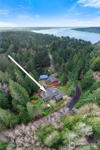 6133 NE Lariat Loop, Bainbridge Island, WA 98110