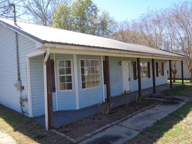 102 Holiday, Taylor, AL 36301