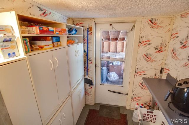 706 Harrison Street, Jerseyville, IL 62052