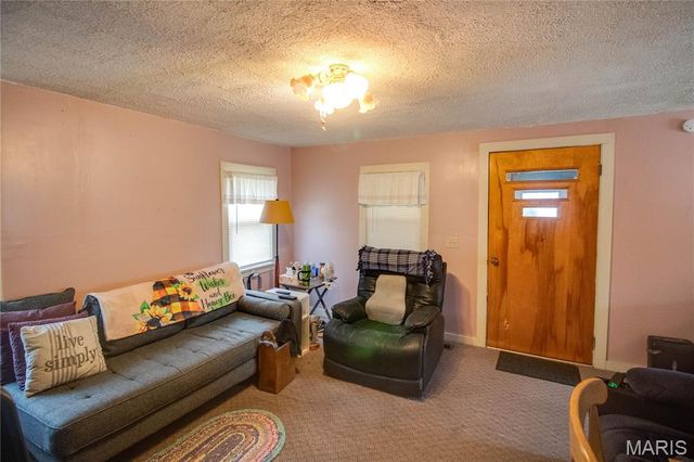 706 Harrison Street, Jerseyville, IL 62052