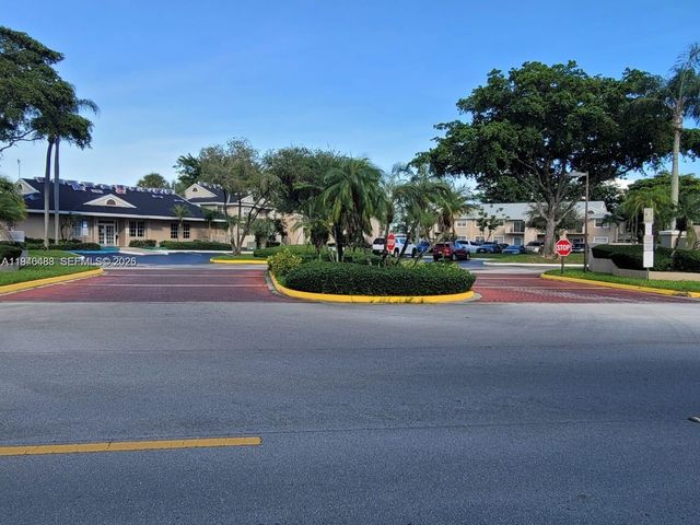 1791 NW 96th Ter 4K, Pembroke Pines, FL 33024