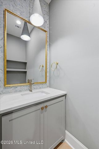130 Water Street, Madison, MS 39110