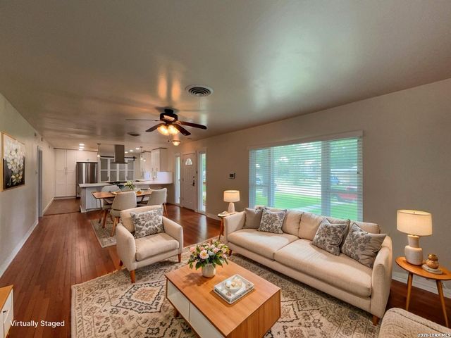 116 Lyman Dr, Terrell Hills, TX 78209