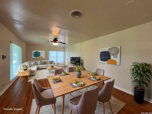 116 Lyman Dr, Terrell Hills, TX 78209