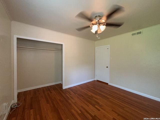 116 Lyman Dr, Terrell Hills, TX 78209