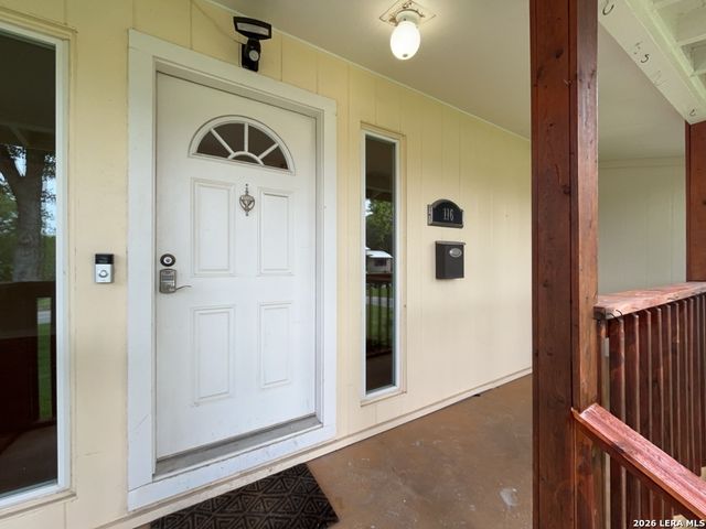 116 Lyman Dr, Terrell Hills, TX 78209