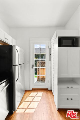 123 Ellita Place, Los Angeles, CA 90042