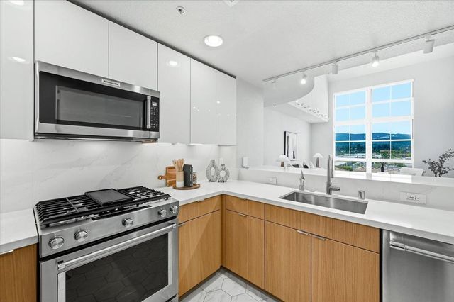 20488 Stevens Creek Boulevard 1816, Cupertino, CA 95014