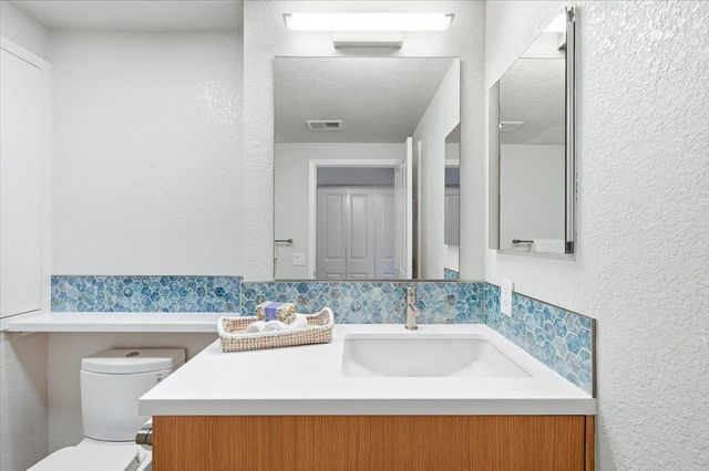 20488 Stevens Creek Boulevard 1816, Cupertino, CA 95014