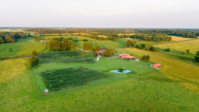 5313 S Farm Road 241, Rogersville, MO 65742