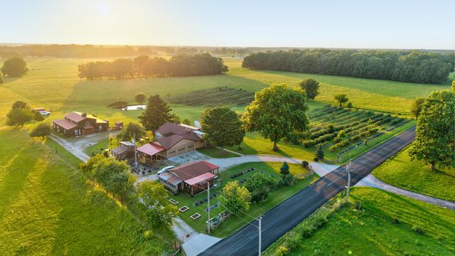 5313 S Farm Road 241, Rogersville, MO 65742