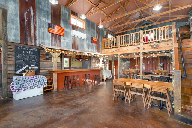5313 S Farm Road 241, Rogersville, MO 65742