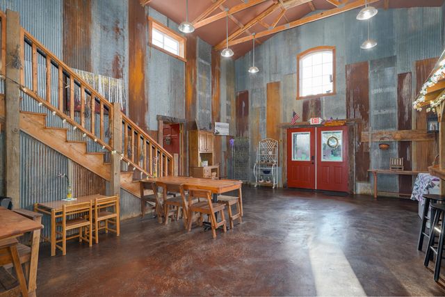 5313 S Farm Road 241, Rogersville, MO 65742