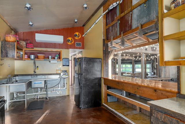 5313 S Farm Road 241, Rogersville, MO 65742