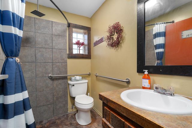 5313 S Farm Road 241, Rogersville, MO 65742