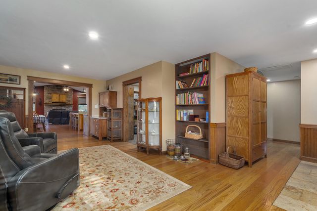 5313 S Farm Road 241, Rogersville, MO 65742
