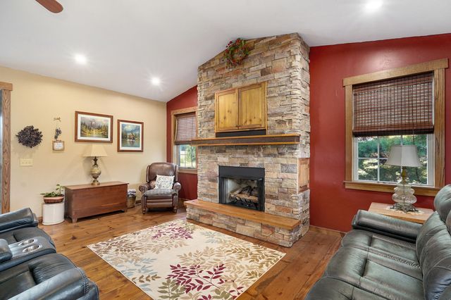 5313 S Farm Road 241, Rogersville, MO 65742