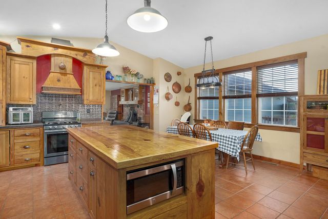 5313 S Farm Road 241, Rogersville, MO 65742