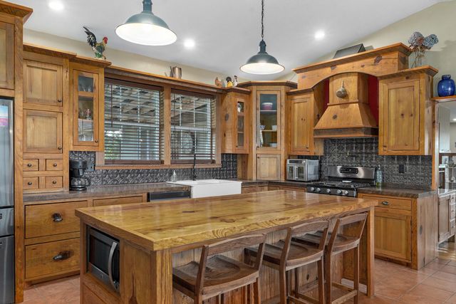 5313 S Farm Road 241, Rogersville, MO 65742