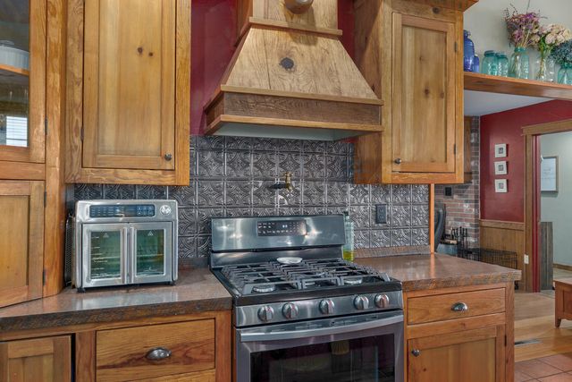 5313 S Farm Road 241, Rogersville, MO 65742