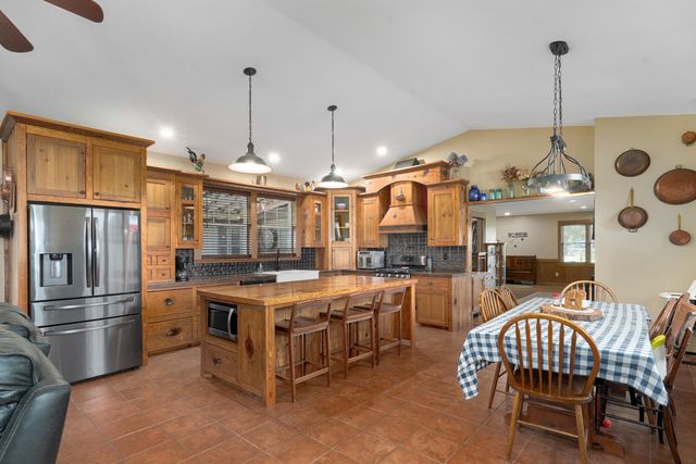 5313 S Farm Road 241, Rogersville, MO 65742