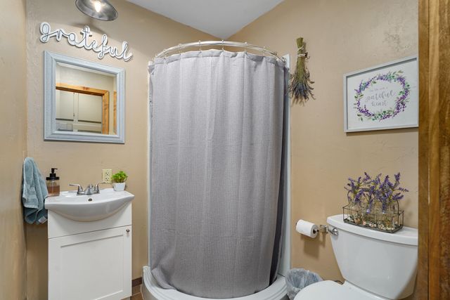 5313 S Farm Road 241, Rogersville, MO 65742