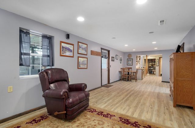 5313 S Farm Road 241, Rogersville, MO 65742